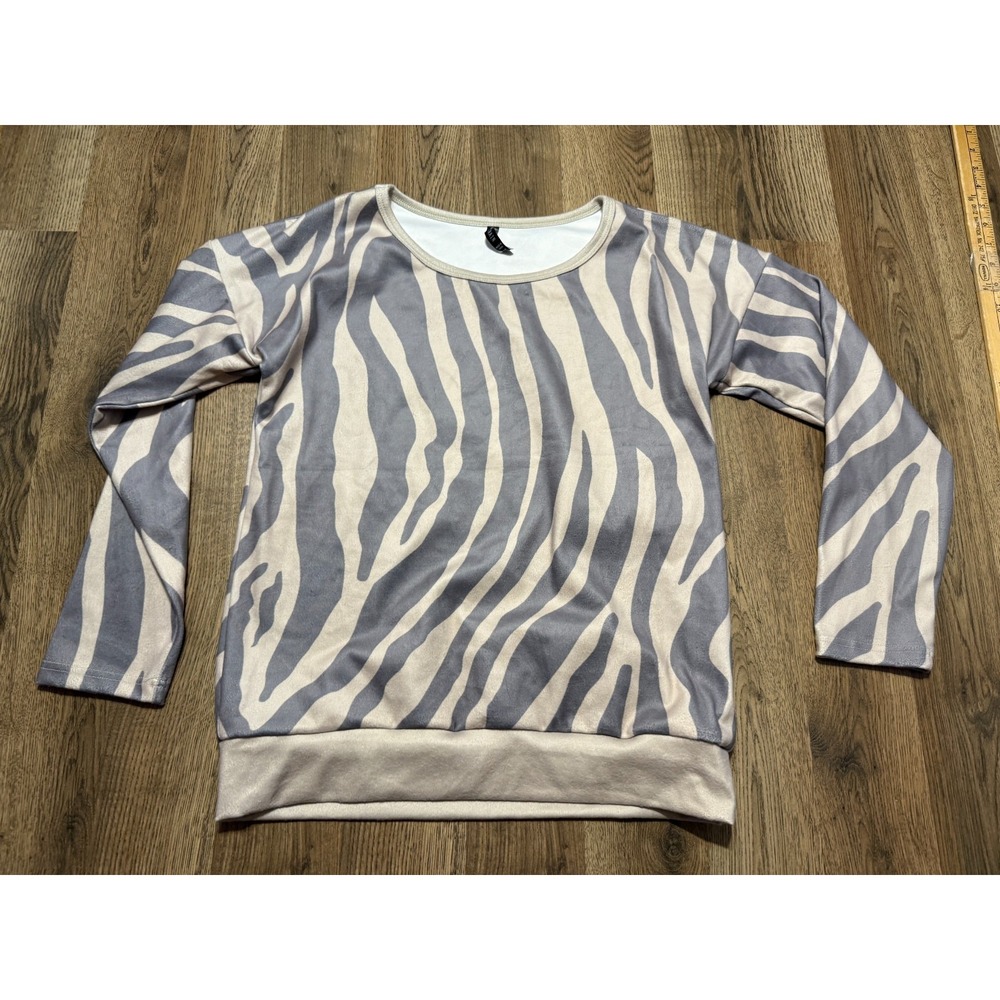 Crazy Train Shirt, Women's Size XS, Grey Tan Animal Print Long Sleeve Shirt